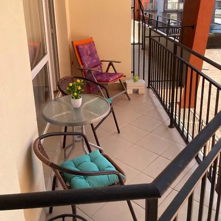 Nani -sunny סאני ביץ'